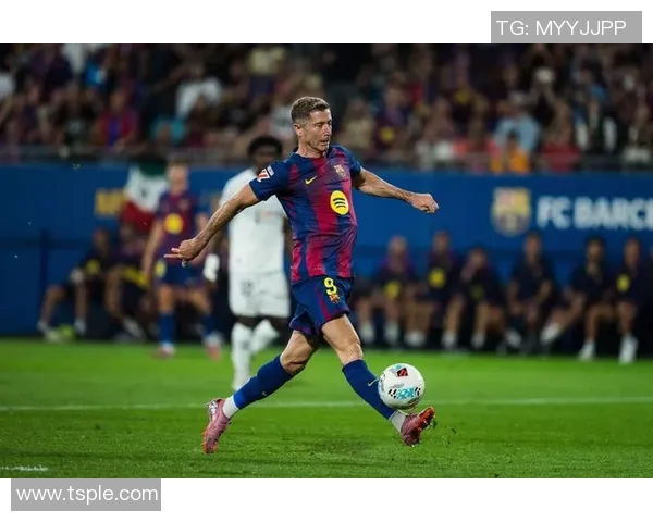 足球界那些拥有黄色头发的明星球员盘点与他们的精彩瞬间回顾