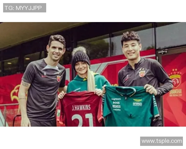 意外相遇路人竟然与足球明星长得一模一样的奇幻故事