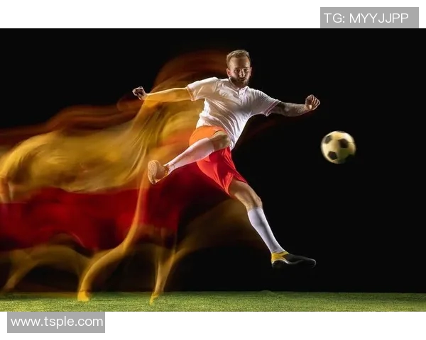 白人足球明星帅气照片合集展现运动员魅力与风采